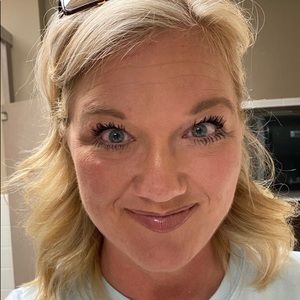 Meet your Posher, Lana